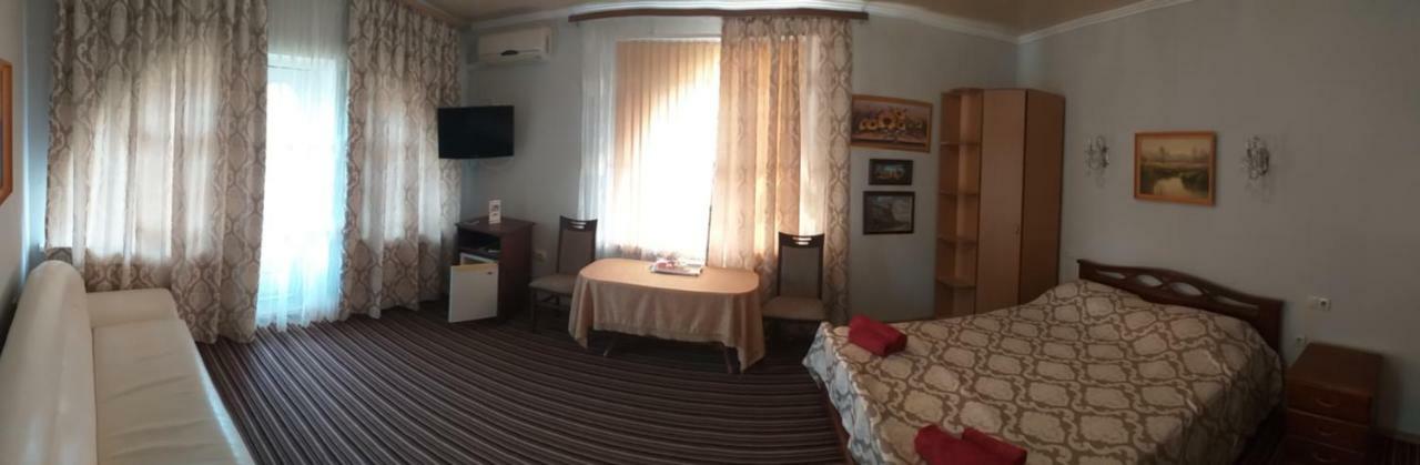 Hotel Fiesta Bilhorod-Dnistrovsʼkyy Esterno foto