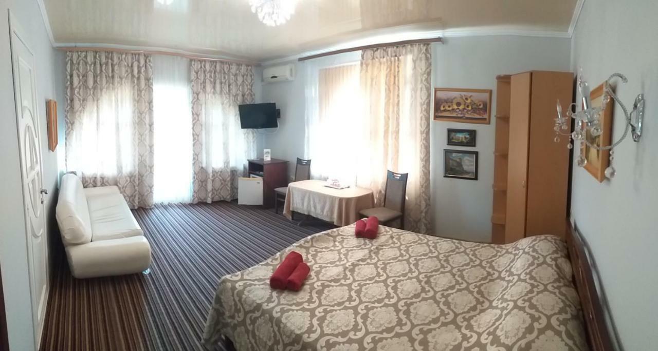 Hotel Fiesta Bilhorod-Dnistrovsʼkyy Esterno foto